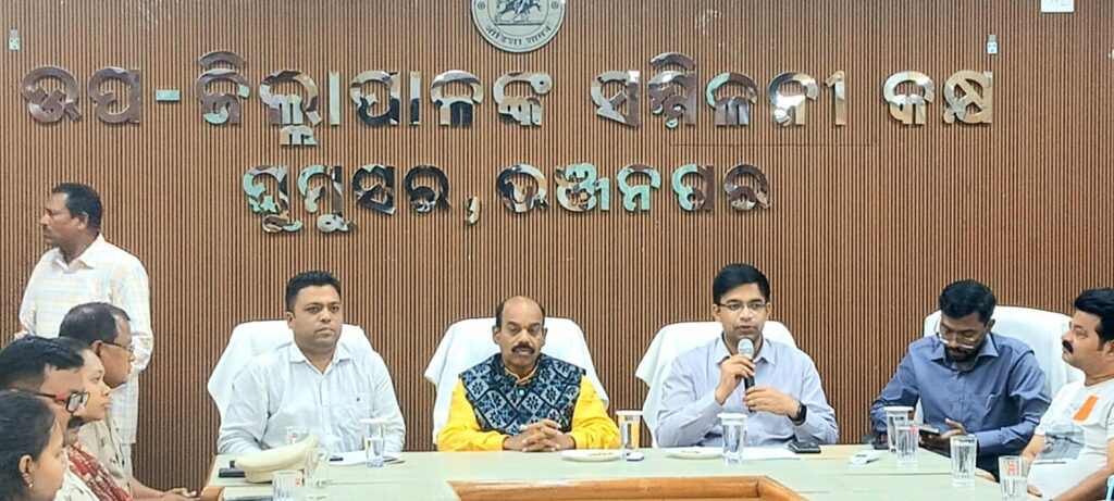 ଐତିହାସିକ ଠାକୁରାଣୀ ନେଇ ପ୍ରଶାସନିକ ତତ୍ପରତା ସରସ ସୁନ୍ଦର ଓ ଆକର୍ଷଣୀୟ ଯାତ୍ରା ପାଇଁ ଆହ୍ୱାନ