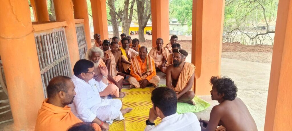 ପାତାଲଗଙ୍ଗା ଠାରେ ଅଲେଖ ମଠ ପକ୍ଷ ରୁ ବୈଶାଖ ମେଳା ପାଳନ ନେଇ ପ୍ରସ୍ତୁତି ବୈଠକ