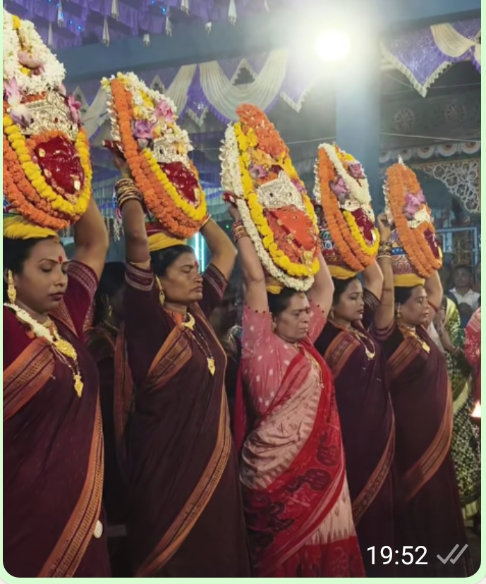 ଏଫ ସି ଆଇ ଛକ ମାର୍କେଟ ପକ୍ଷରୁ ପଞ୍ଚ ଠାକୁରାଣୀଙ୍କୁ ନିମନ୍ତ୍ରଣ # ଭବ୍ୟ ପୂଜା ଅର୍ଚ୍ଚନା