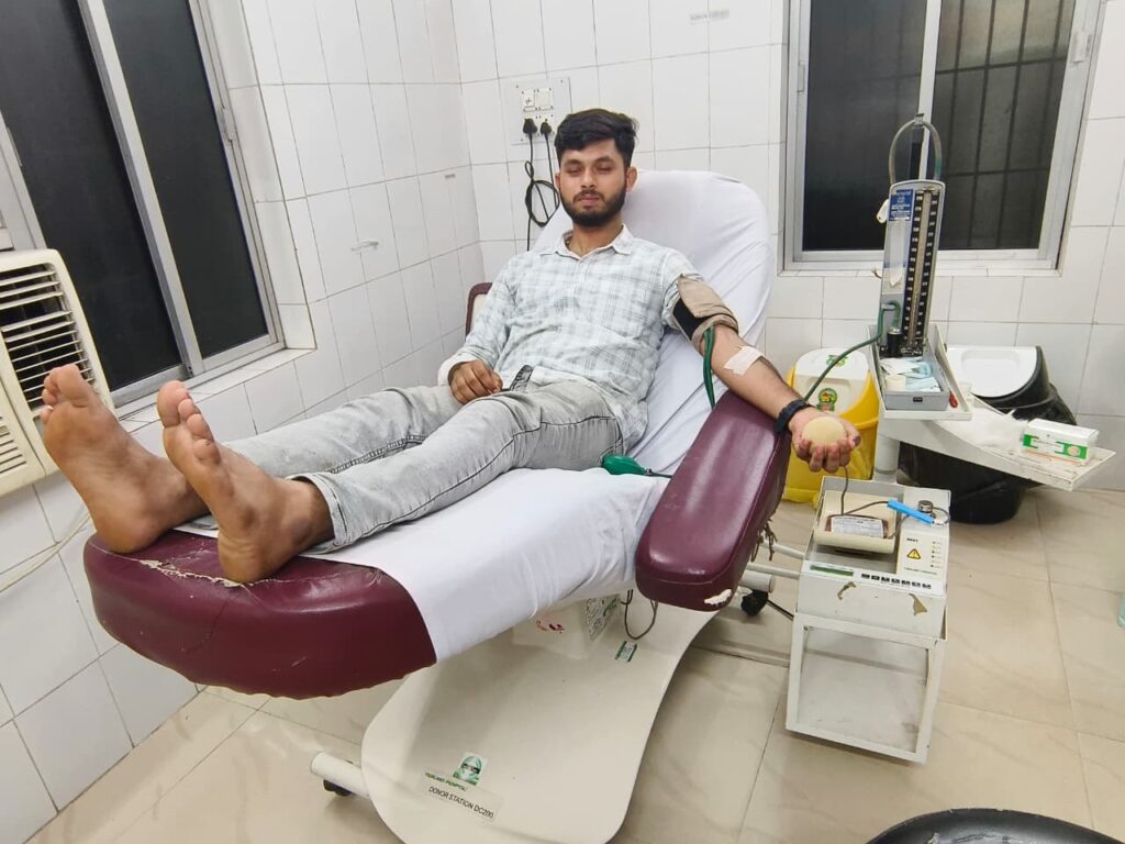 ପ୍ରଥମ ଥର ପାଇଁ ମହିଳା ରୋଗୀଙ୍କୁ ରକ୍ତଦାନ କଲେ ଶୁଭମ୍