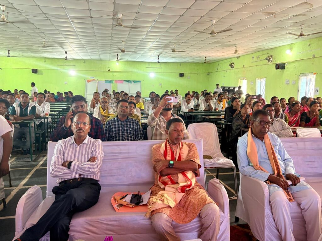 ‘ବିକାଶର ଧାରା, ଓଡ଼ିଶା ସାରା’: ନୂଆପଡ଼ାରେ ଜାତି-ଜନଜାତି ସମ୍ବାଦ ବୈଠକ ଅନୁଷ୍ଠିତI
