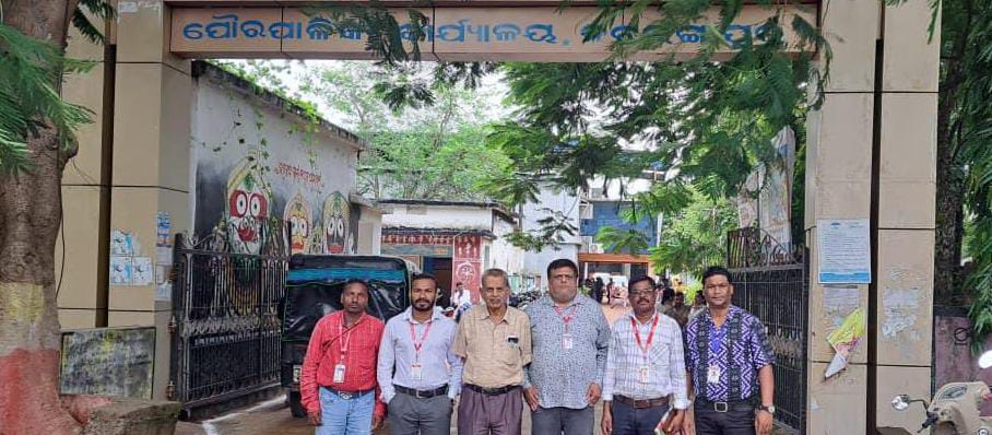 ଜନ ଶୁଣାଣିରେ ନବରଙ୍ଗପୁର ସହରରେ ସାର୍ବଜନୀନ ପରିଶ୍ରାଗାର ଓ ଶୌଚାଳୟ ସହିତ ସ୍ଵଚ୍ଚ ପାନୀୟ ଜଳ ନିମନ୍ତେ ଦାବି କଲା ନବରଙ୍ଗପୁର ଜିଲ୍ଲା ସାମ୍ବାଦିକ ୱେଲଫେର ଟ୍ରଷ୍ଟ