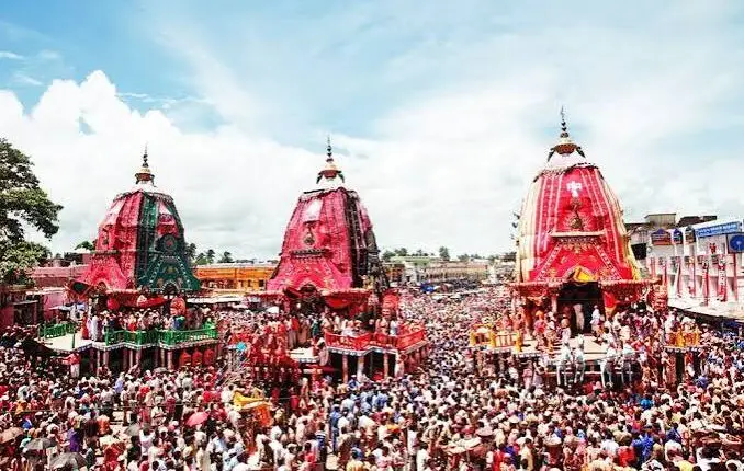 ରଥଯାତ୍ରା ପାଇଁ ଉତ୍ସବ ମୁଖର ଶ୍ରୀକ୍ଷେତ୍ର ପୁରୀ : ରତ୍ନସିଂହାସନ ଛାଡି ଭକ୍ତ ଗହଣରେ ମହାପ୍ରଭୁ।