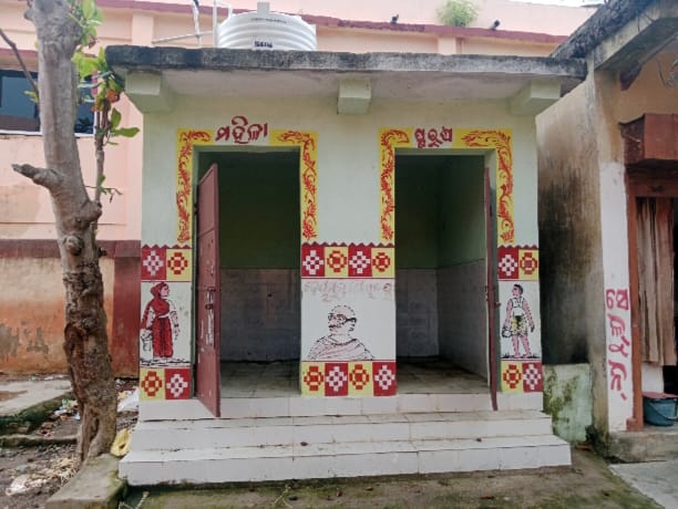 ବେଲଗୁଣ୍ଠା ଏନ୍.ଏ.ସି. ପାର୍ଶ୍ୱରେ ପରିତ୍ୟକ୍ତ ପରିସ୍ରାଗାର – ଦୁର୍ଗନ୍ଧ ଓ ଅବ୍ୟବସ୍ଥାରେ ଅତିଷ୍ଠ ସାଧାରଣ ଲୋକ