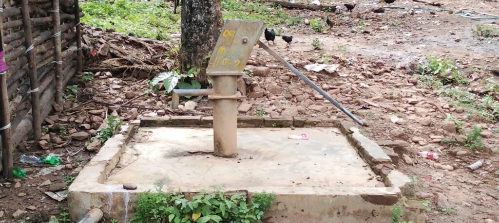 ବର୍ଷା ଦିନେ ମଧ୍ୟ ପାନୀୟ ଜଳ ପାଇଁ କଷ୍ଟ ଭୋଗୁଛନ୍ତି ରାଇଗୁଡ଼ା ଗ୍ରାମବାସୀ ?