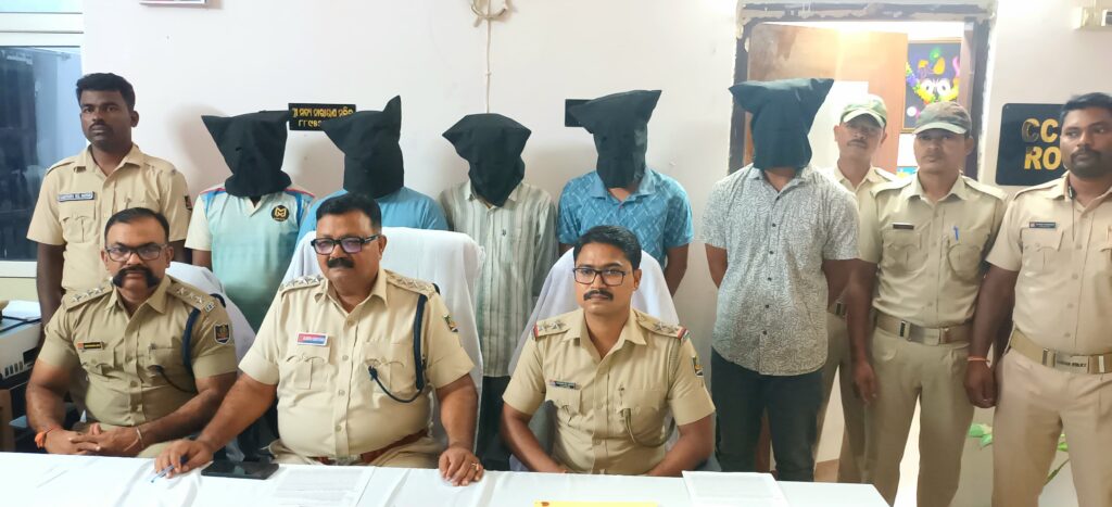 ୫ଲକ୍ଷ ବ୍ରାଉନସୁଗାର ଜବତ ; ୫ଗିରଫ