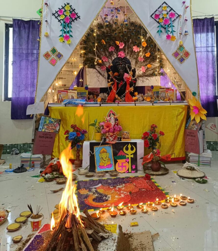 ଇ – ପାଠାଗାରରେ ମହା ଆଡମ୍ବରରେ ଗଣେଶ ପୂଜା ପାଳିତ
