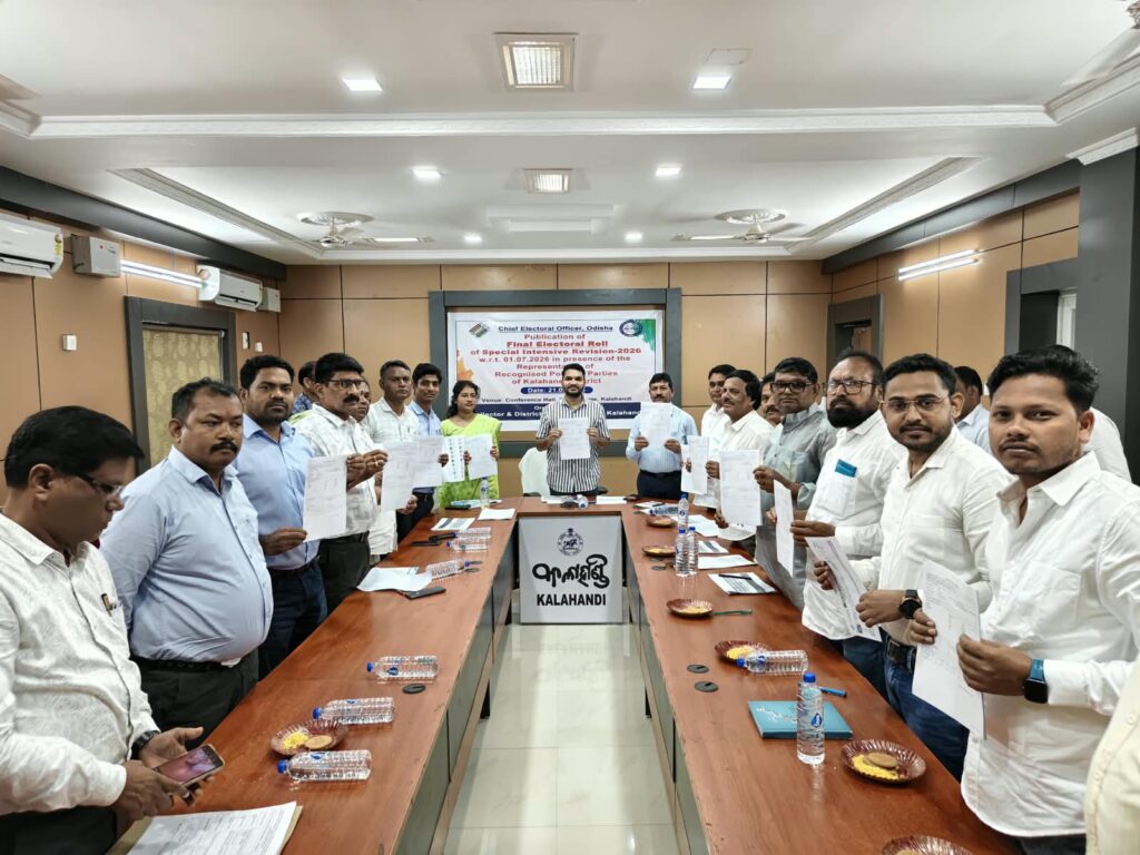 କଳାହାଣ୍ଡି ଜିଲ୍ଲାରେ ସ୍ଵତନ୍ତ୍ର ସଘନ ସଂଶୋଧନ -୨୦୨୬ ଅନ୍ତର୍ଗତ ଚୂଡ଼ାନ୍ତ ଭୋଟର ତାଲିକା ପ୍ରକାଶନ