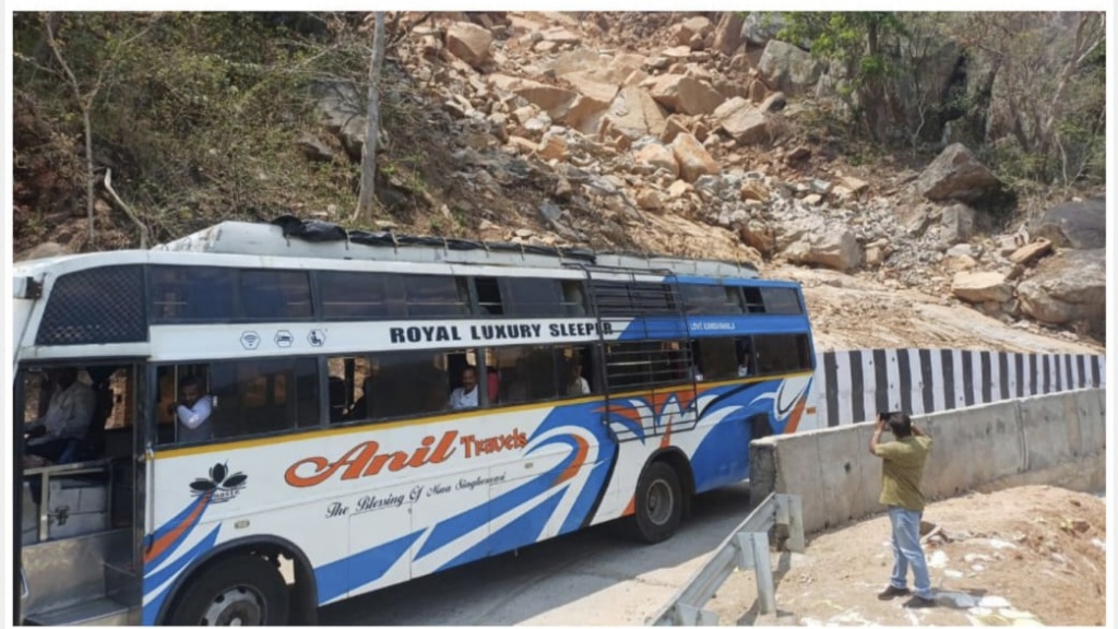 ସମ୍ଭାବ୍ୟ ବାତ୍ୟା ଓ ପ୍ରବଳ ବର୍ଷାକୁ ନେଇ ପ୍ରଶାସନର ସତର୍କତା : କଳିଙ୍ଗା ଘାଟିରେ ଦୁଇ ଦିନ ଯାତାୟାତ ବନ୍ଦ