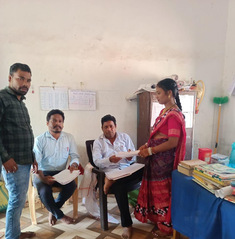 ନୂଆପଡ଼ାରେ ବାଦ୍ ପଡ଼ିଥିବା ଓ ନୂତନ ଯୋଗ୍ୟ ଭୋଟରଙ୍କ ପାଇଁ ସ୍ୱତନ୍ତ୍ର ଅଭିଯାନ ଆରମ୍ଭ
