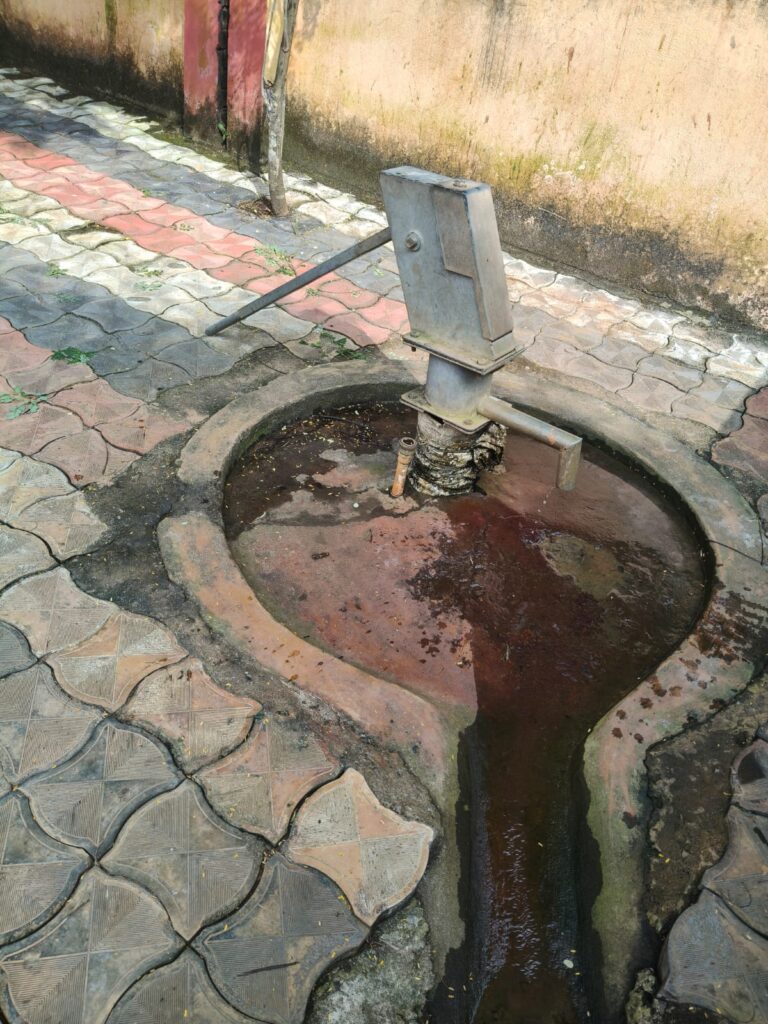 ସିଦ୍ଧପଲ୍ଲୀରେ ଆପେ ଆପେ ଦବିଗଲା ନଳକୂଅ !