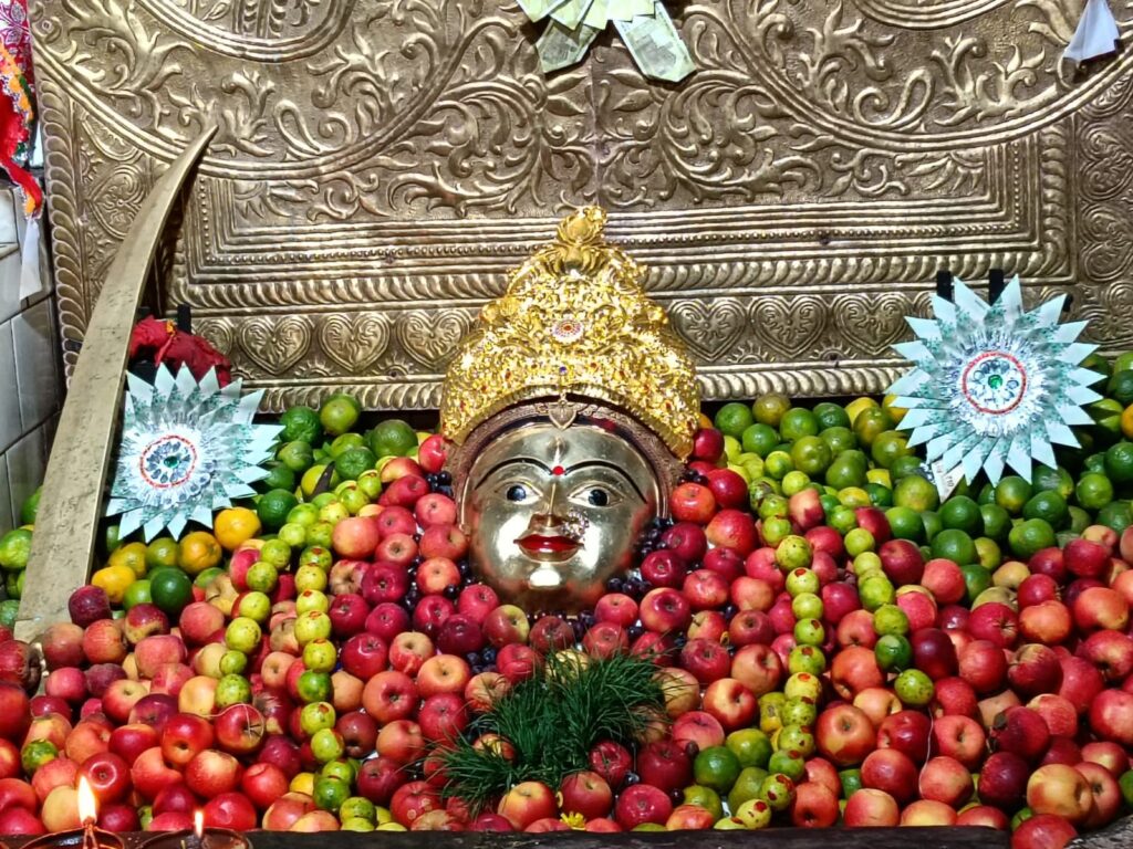 ନବରାତ୍ରର ପଞ୍ଚମ ଦିନରେ ମା’ ପାଟଖଣ୍ଡାଙ୍କ ସ୍କନ୍ଦମାତା ବେଶ: ଭକ୍ତିମୟ ପରିବେଶରେ ଚାଲିଛି ମା’ଙ୍କ ନବରାତ୍ର ପୂଜା