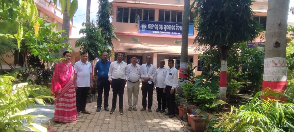ପିଏମ୍ ଶ୍ରୀ ବିଦ୍ୟାଳୟ ପରିଦର୍ଶନ କଲେ ପ୍ରାଥମିକ ଶିକ୍ଷା ଉପନିର୍ଦ୍ଦେଶକ
