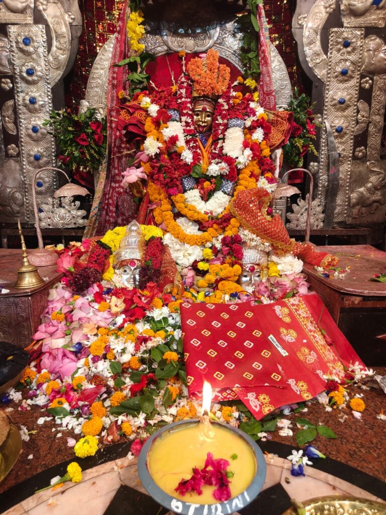 ମା’ ତାରାତାରିଣୀ ପୀଠରେ ମହା ଆଡ଼ମ୍ବର ରେ ସରି ଚାଲିଛି ସପ୍ତମୀ ଅଷ୍ଟମୀ ପୂଜା |