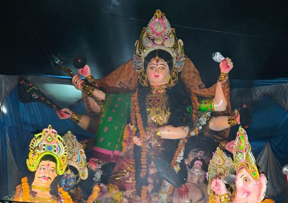 ଧରାପୃଷ୍ଠରୁ ବିଦାୟ ନେଲେ ଜଗଜ୍ଜନନୀ ମା’ ଦୁର୍ଗା;ଭକ୍ତିମୟ ପରିବେଶରେ ବେଲଗୁଣ୍ଠାର ବିଭିନ୍ନ ସ୍ଥାନରେ ମା’ଙ୍କ ଭସାଣି ଉତ୍ସବ
