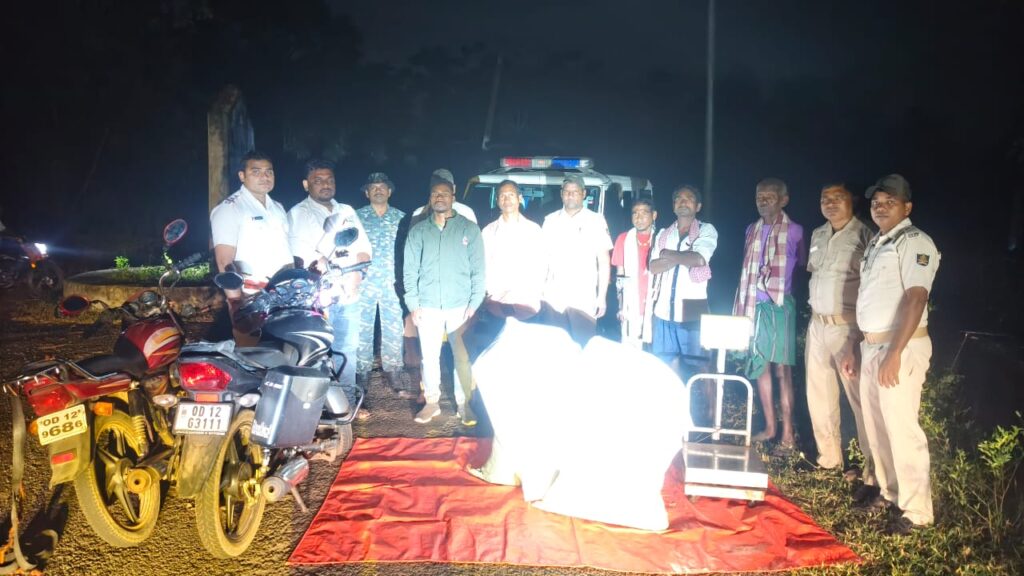 ଦୁଇ ବାଇକ ସହ ୫୧କେଜି ଗଞ୍ଜେଇ ; ୨ଗିରଫ