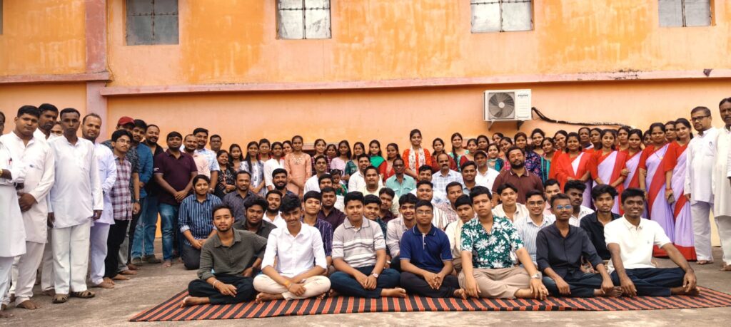 ସରସ୍ୱତୀ ଶିଶୁ ବିଦ୍ୟା ମନ୍ଦିର ପରିସରରେ ପୂର୍ବଛାତ୍ର ଏକତ୍ରୀକରଣ ବୈଠକ