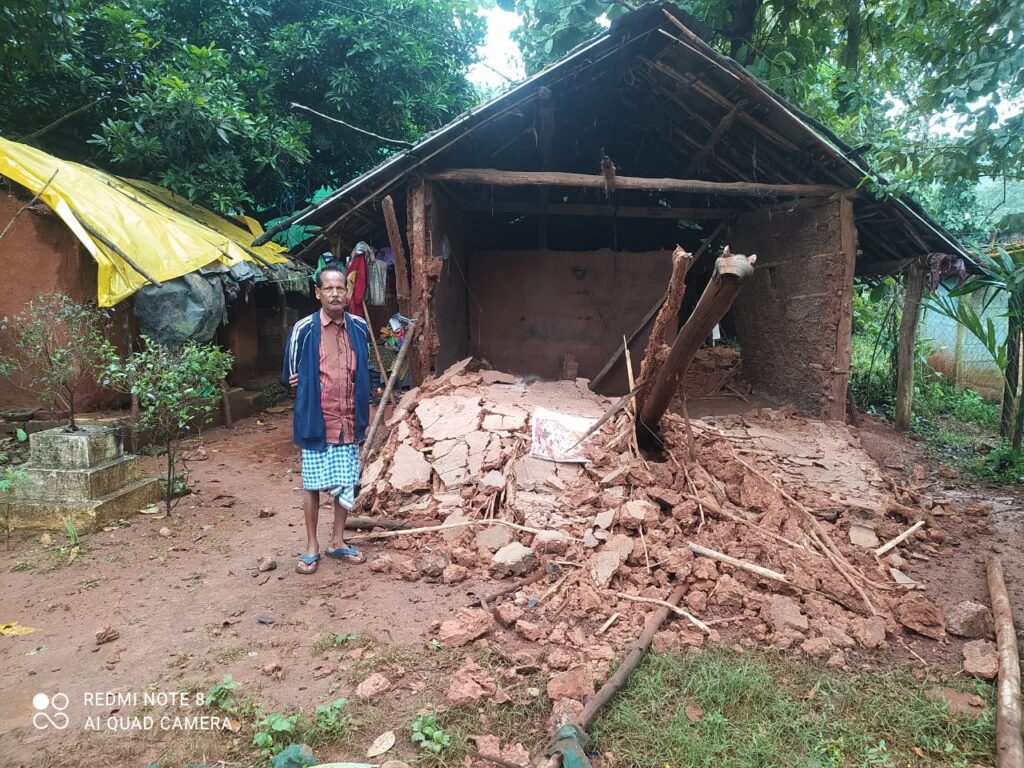 ବାତ୍ୟା ‘ଅର୍ଣ୍ଣବ’ ପ୍ରଭାବରେ ଖଜୁରୀପଡ଼ାରେ ଦୁଇଟି ଘରର କାନ୍ଥ ଭାଙ୍ଗିଲାପ୍ରବଳ ବର୍ଷା ଓ ପବନରେ କ୍ଷୟକ୍ଷତି, ଆହୁରି କ୍ଷୟକ୍ଷତିର ଆଶଙ୍କା